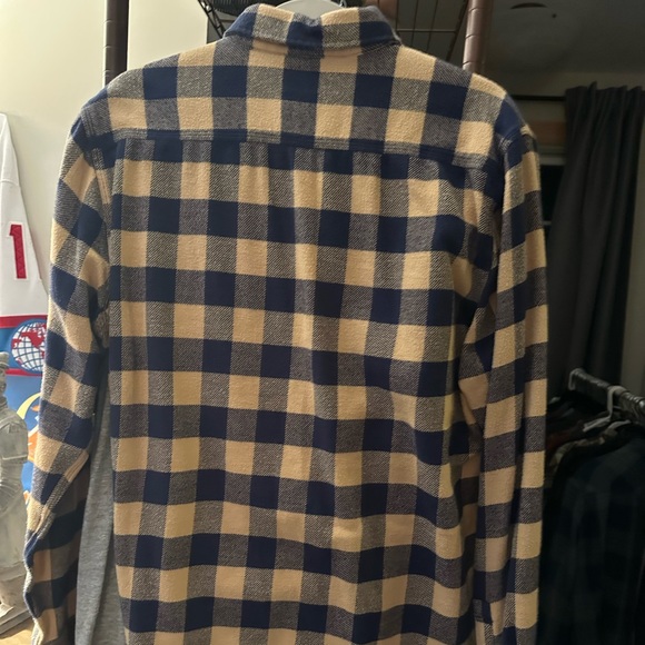 Size large Faherty long sleeve polo 10/10 condition - Picture 4 of 4